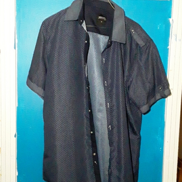 Shirts - Picture 4 of 4